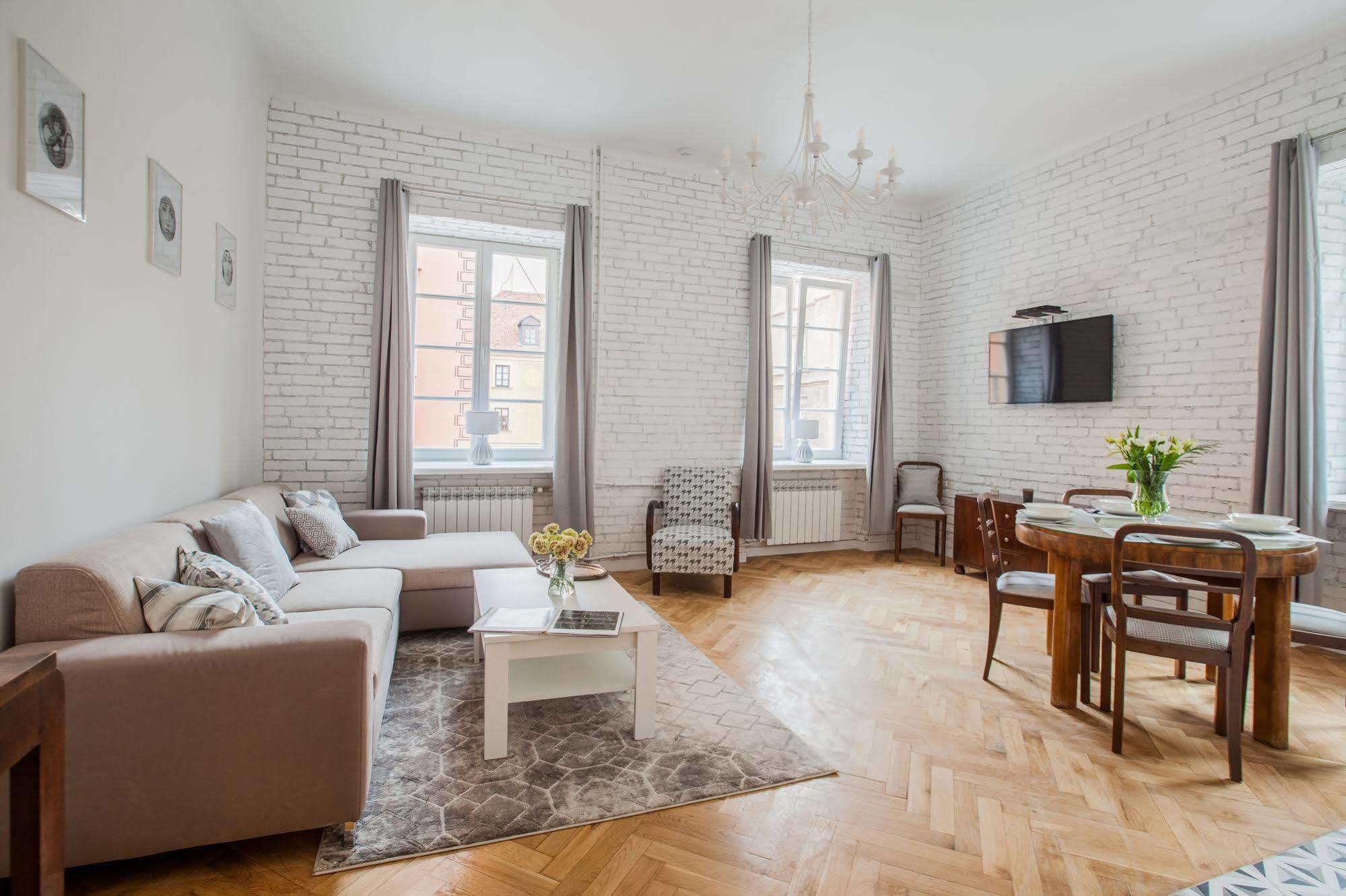 Ego Apartments Old Town Варшава Екстериор снимка